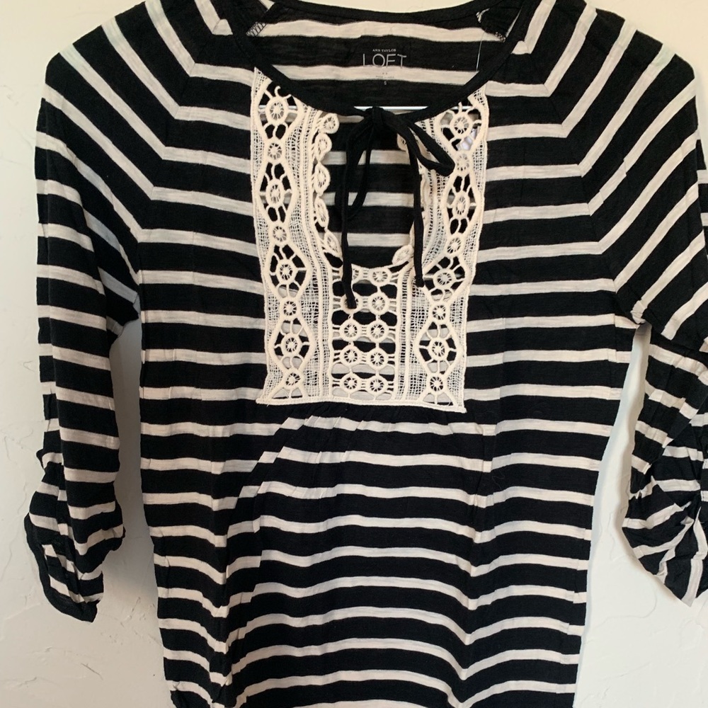 Black and white 3/4 length cotton top